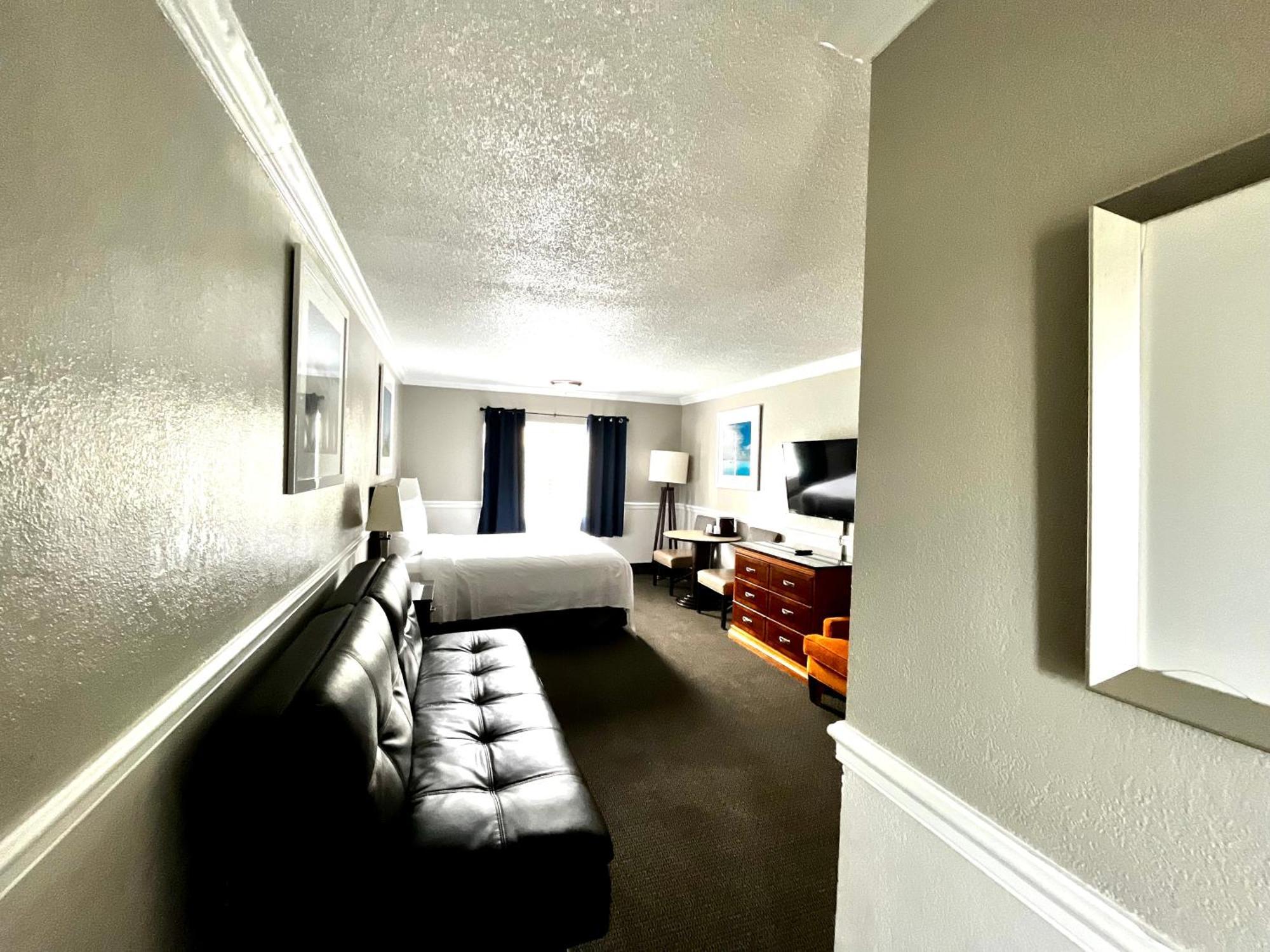 At Home Inn - Pensacola Ferry Pass Bagian luar foto